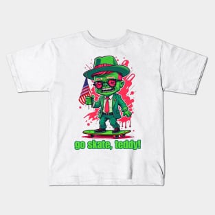 Go Skate, Teddy! Kids T-Shirt